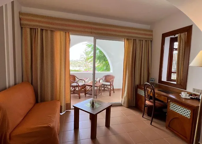 Domina Coral Bay Oasis